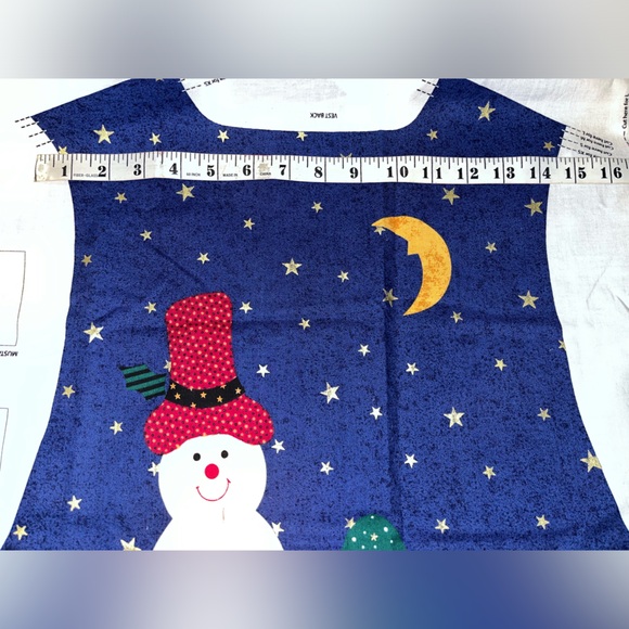 Dreamspinners Vintage Christmas Vest Cut & Sew Fabric Panel - Picture 13 of 16